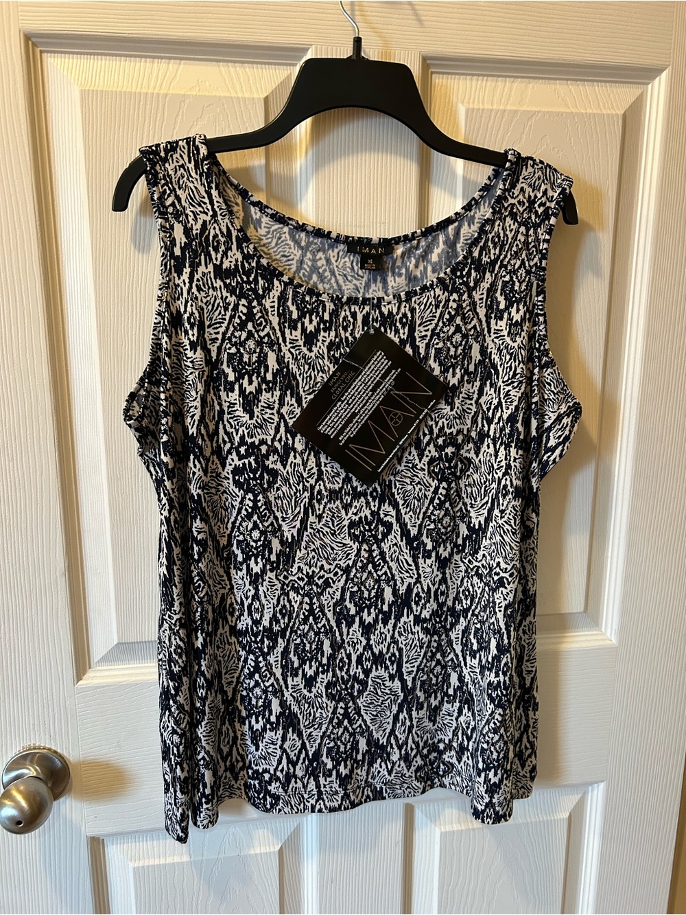 IMAN XL Black, Gold & White Printed Sleeveless Tank NWT